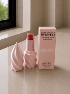 $28 Queen Musia Tinted Hydrabalm Desert Flower Faded Coral Nude New